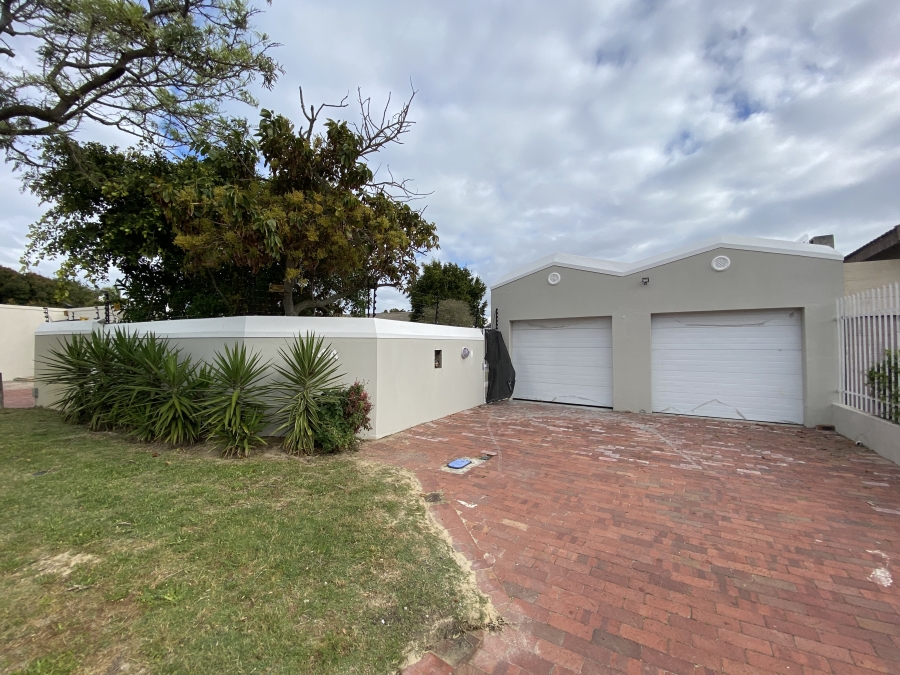 To Let 3 Bedroom Property for Rent in Flamingo Vlei Western Cape
